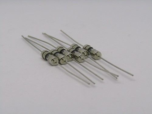 Fusible de vidrio de plomo de pie 3.15A lento y F3.15A rápido T3.15AL250V 3.6x10 mm amplificador axial - Imagen 10 de 21