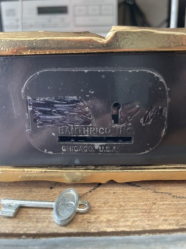 Vintage Banthrico Cougar Metal Coin Bank With ORIGINAL KEY!!! Chicago, IL USA - Picture 9 of 13