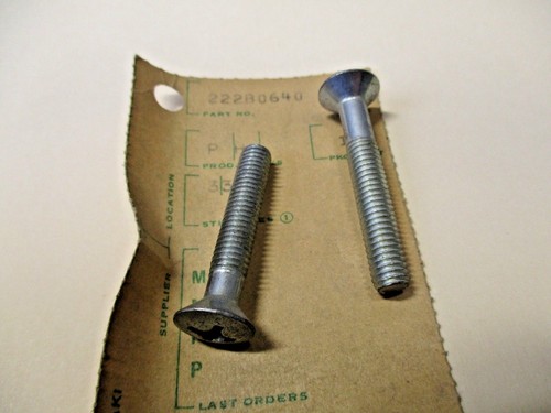 KAWASAKI A1 A7 SS AVENGER SAMURAI 1966-1971 ENGINE COVER SCREW NOS OEM 222B0640 - Picture 1 of 2
