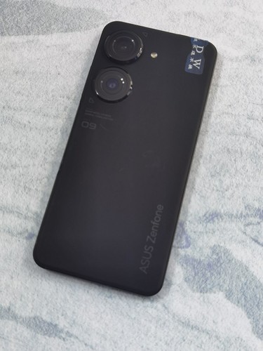 99%Ne w ASUS Zenfone 9-8GB RAM 128 GB-Midnight Black (Unlocked)Gaming smartphone - Picture 4 of 8