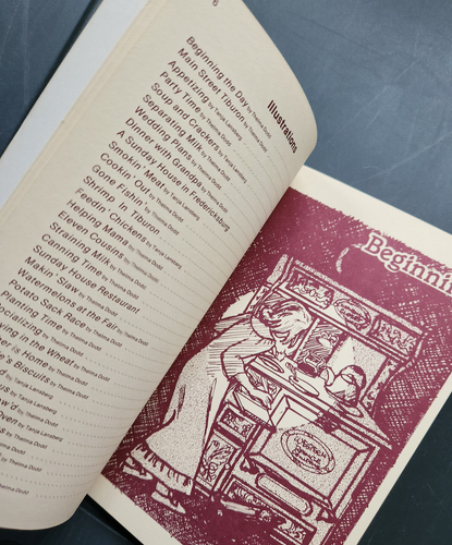 At Home on the Range Fredericksburg Recipes Compiled from Family Collections TX - Foto 4 di 11