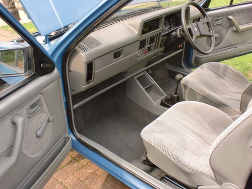 vauxhall nova 1.2 - Picture 11 of 12