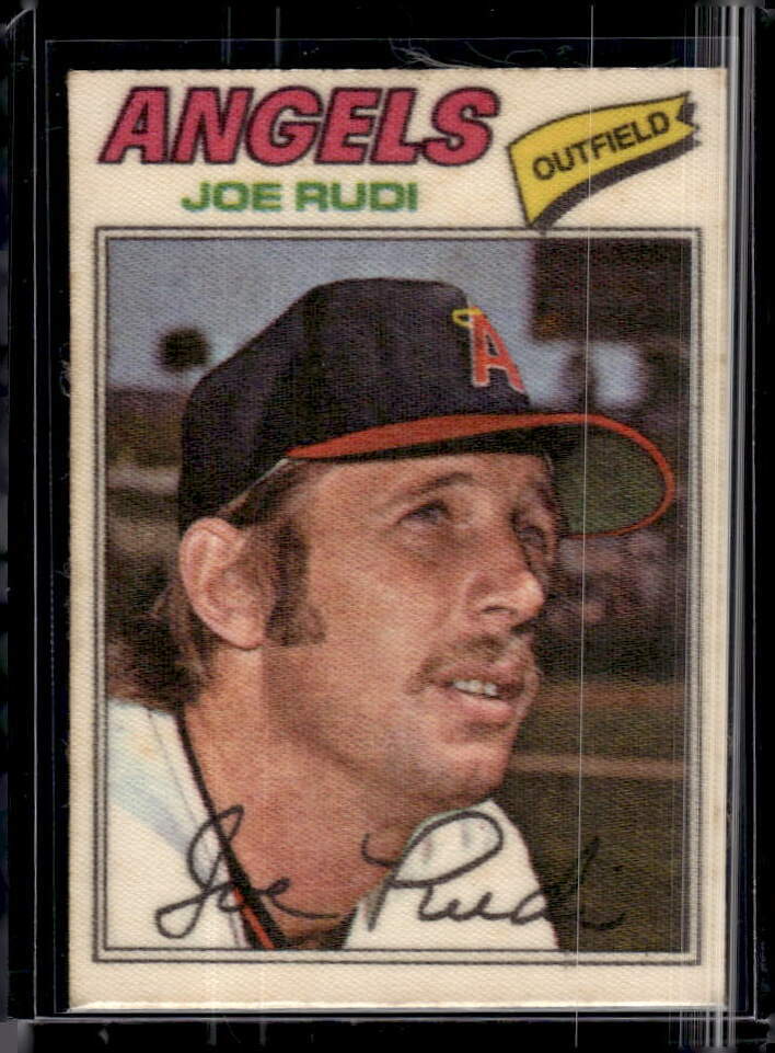 1977 Topps Cloth Stickers #39b Joe Rudi