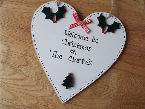 Welcome to Christmas Family heart wooden sign Best Friend Gift for Neighbours - Picture 3 of 5