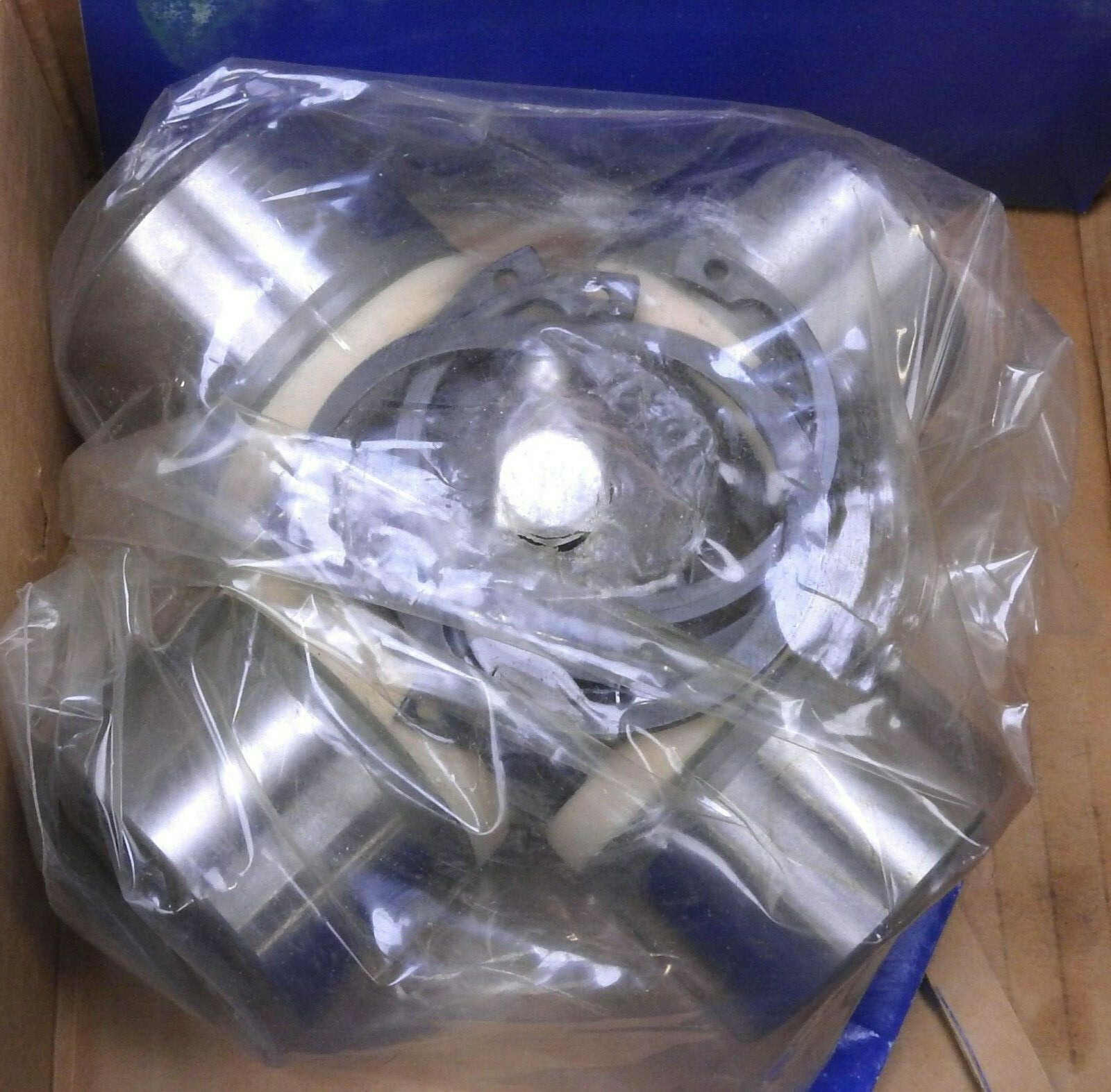 GWB 587.15 Series Universal Joint Cross