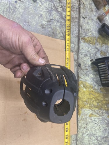 CUB CADET CC4175 STRING TRIMMER Clutch  Cover Housing - Picture 7 of 11