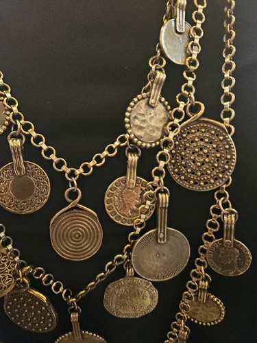 70er Jahre Yves St. Laurent Halskette mit 3 Ebenen Münze Medaillon - Bild 5 von 11