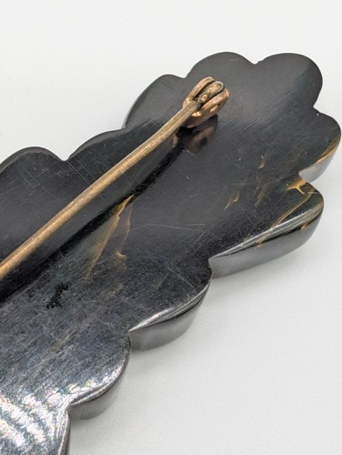 Vintage Carved Marbled Black Bakelite Brooch Pin Brass Hibiscus Flower - Bild 3 von 18