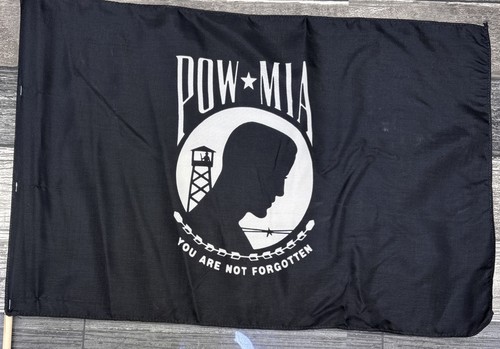 POW MIA POWMIA USA 1’ X 1,5’ Militär Flagge, Nylon, KONVOLUT 24 FAHNEN {52} - Bild 1 von 12