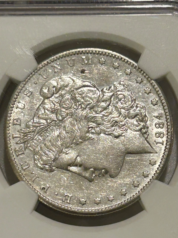 Dólar de plata Morgan 1884 S NGC XF45 fecha más dura Morgan Foto 3 de 4