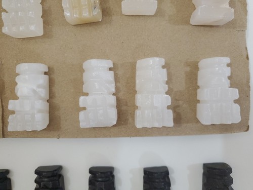 Black & White Onyx Marble Chess Pieces Complete Set UNBRANDED - Picture 4 of 9
