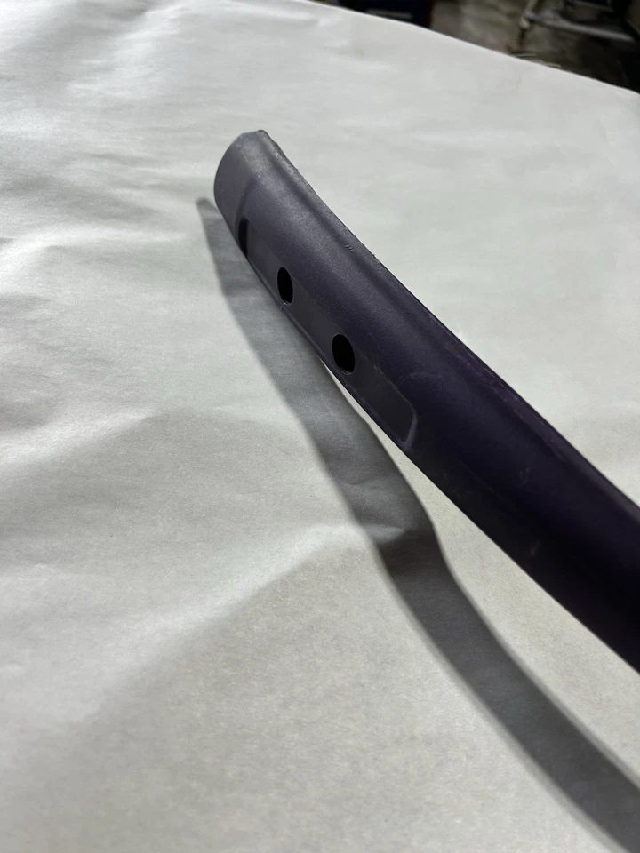 Parachoques delantero Ski-doo Mach Z Formula III CK3 Touring 98-03 NOS 800 700 600 MORADO Foto 2 de 4