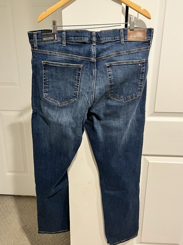 Tommy Hilfiger Size 38 x 32 Men’s Stretch Straight Leg Jeans - Picture 2 of 15