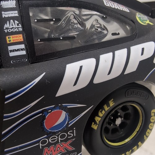 Lionel Jeff Gordon #24 Pepsi Max 2011 Impala 1 Of 2,238 1:24 Scale - Picture 12 of 19