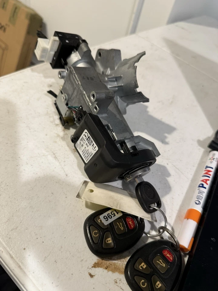 Buick Enclave 12 13 14 15 16 Ignition Switch Lock CylindER WITH KEY - Image 2 of 4