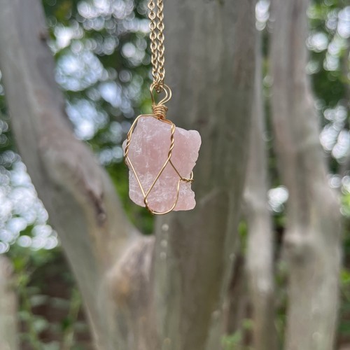 Rose Quartz Wire Wrapped Raw Stone Pendant Necklace Energy Healing Crystal Gold - Picture 1 of 5