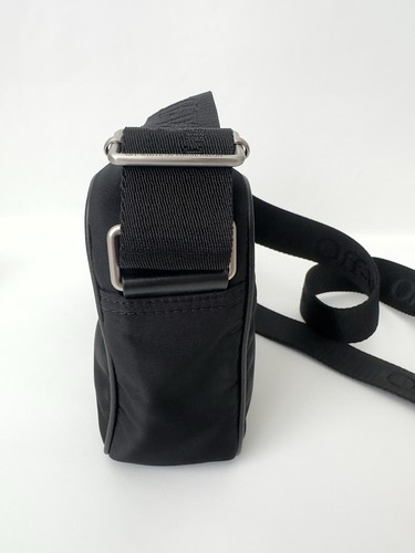 ✨New OFF-WHITE Core Nylon Small Camera Messenger Bag Black Authentic - Picture 4 of 17