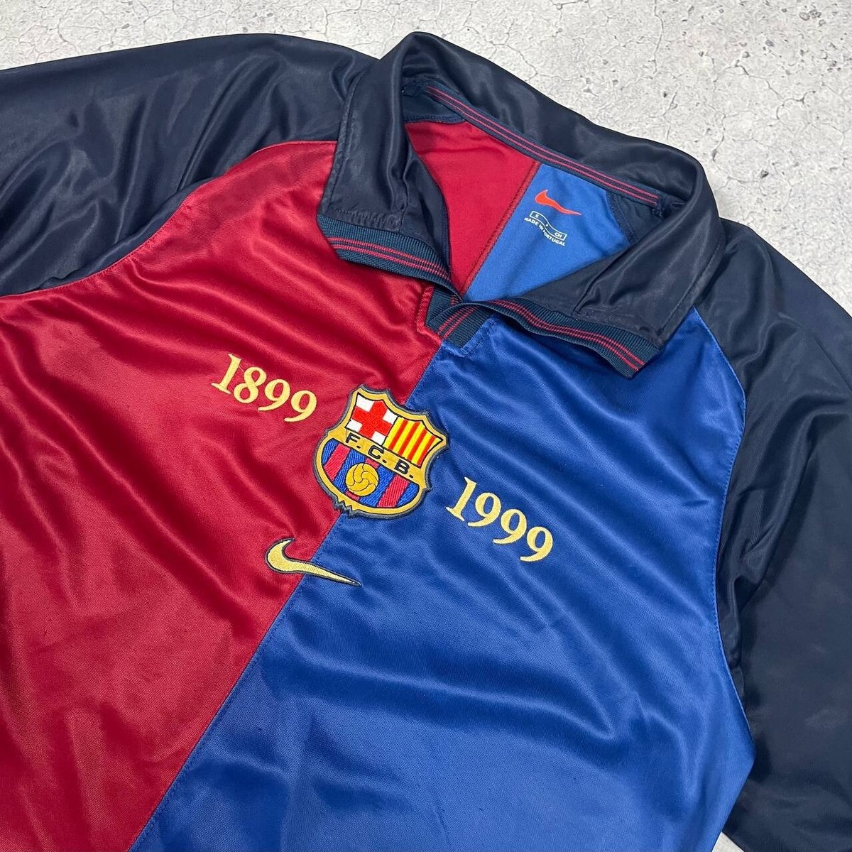 Nike FC Barcelona Lサイズ 1999 100thオリジナル Nike FC Barcelona Lサイズ 1999 100thオリジナル Nike FC