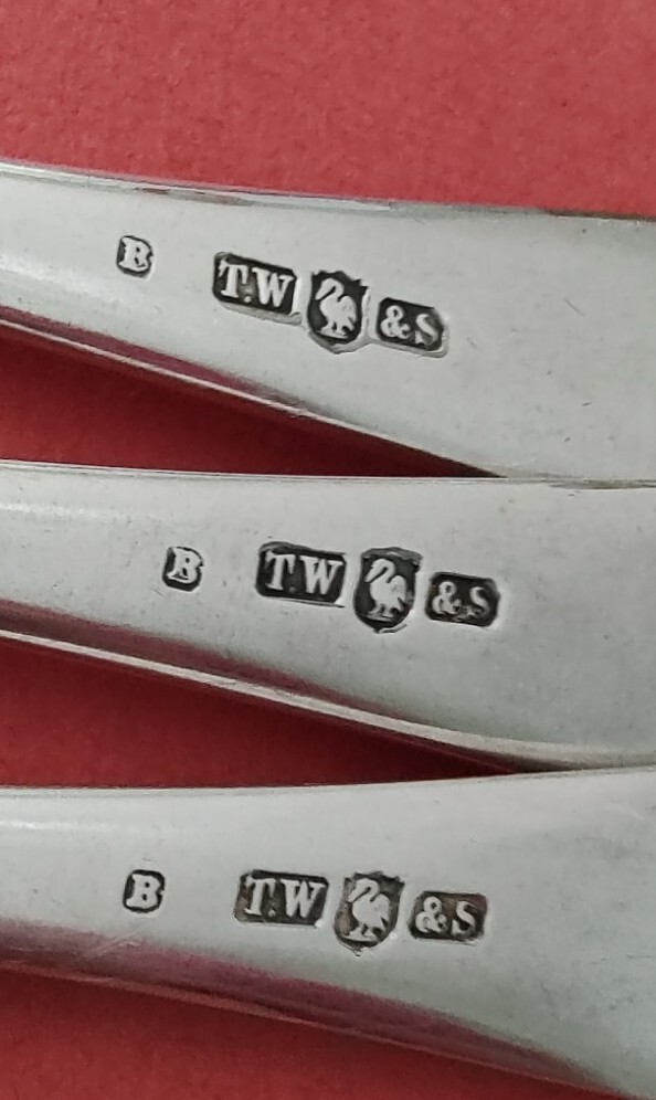 【Thomas Wilkinson】ビクトリアン ナイフ/フォーク 12本 Thomas Wilkinson】ビクトリアン ナイフ/フォーク 12本 - メルカリ