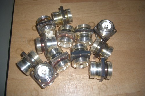 7/16 DIN Bu Verbinder mit 4-Loch-Flanschmontage 3.5mm  10 Stück ! - Zdjęcie 1 z 5