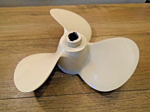 Vintage OMC Johnson Evinrude 50 hp West Bend 80 hp propeller SMC 61 12 1/8"x13p - Picture 2 of 4