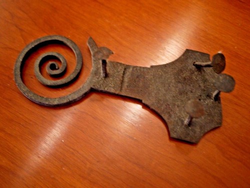 Part of French 18th-19th Century Antique Wrought Iron Shutter Hinge  - Picture 3 of 4