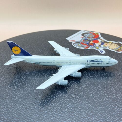Schabak 1/600 Boeing 777-200 Lufthansa D-ABYQ - Picture 9 of 15