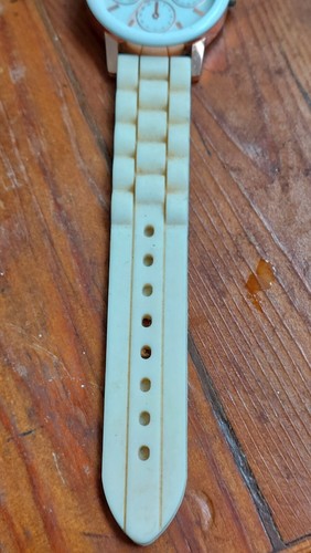 Geneva Casual Gel Watch Silicone Strap, Women or Men, New Battery Fitted - Picture 10 of 11