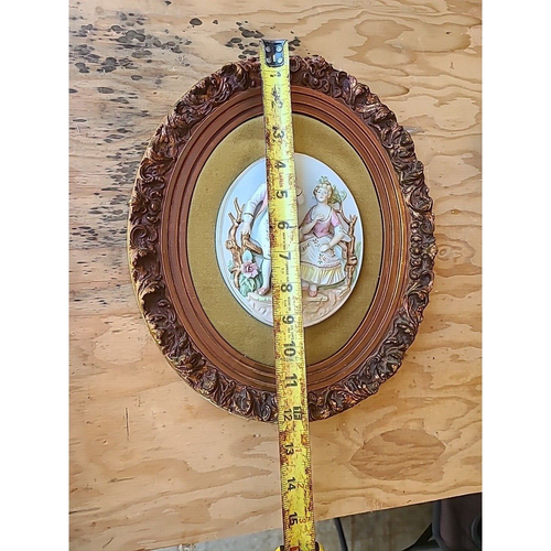 Vtg Meissen Porcelain Cameo Plaque in Velvet Oval Gold Printed Frame 12" x 10" - Picture 14 of 14