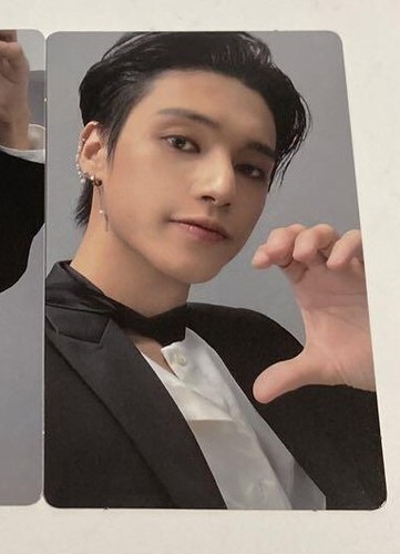 EP ATEEZ THE WORLD. PARADIGMA SOLO ver. CD + JUEGO OFICIAL DE TARJETAS DE FOTO - Imagen 34 de 46