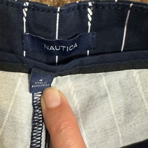 Nautica Navy Blue Striped Shorts Casual Summer Wear - Picture 3 of 3