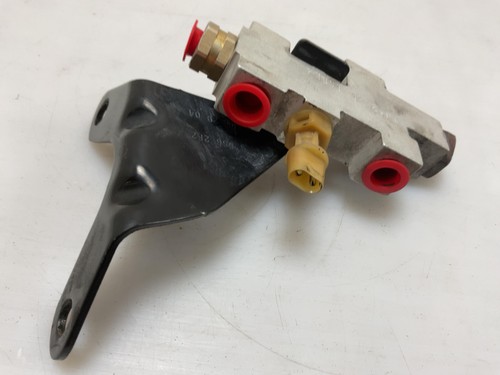 Jeep TJ Wrangler Brake Proportioning Valve 52128423AC 2003 2004 2005 007701 - Picture 5 of 7