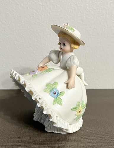 Vintage Lefton Porcelain Bloomer Girl Figurine KW795 Hand Painted 4.5” - Picture 2 of 6