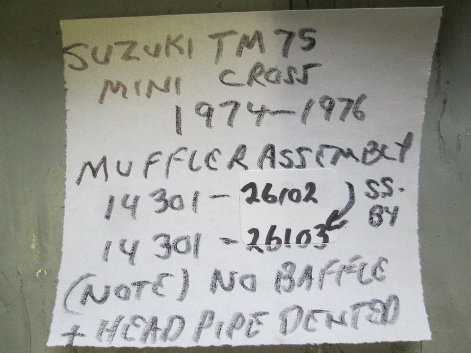 Silenciador de escape Suzuki TM75 1974-1976 14301-26102-H01 / 14301-26103-H01 Foto 3 de 4