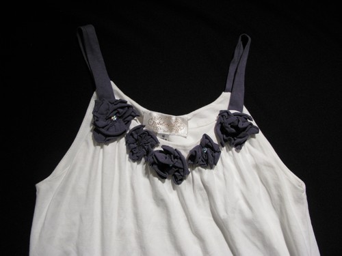 170146 Girl’s 16 ISOBELLA & CHLOE White Grey Rosettes Knit Tank Dress EUC - Picture 2 of 6