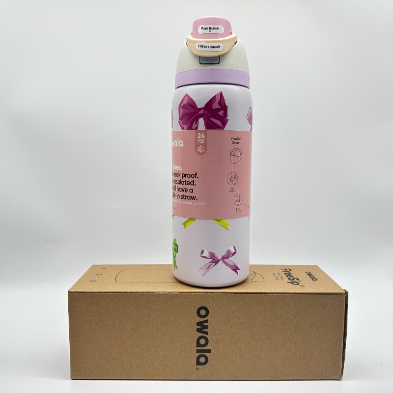 32oz Owala Limited Edition UO Exclusive Multicolor Pink Bows