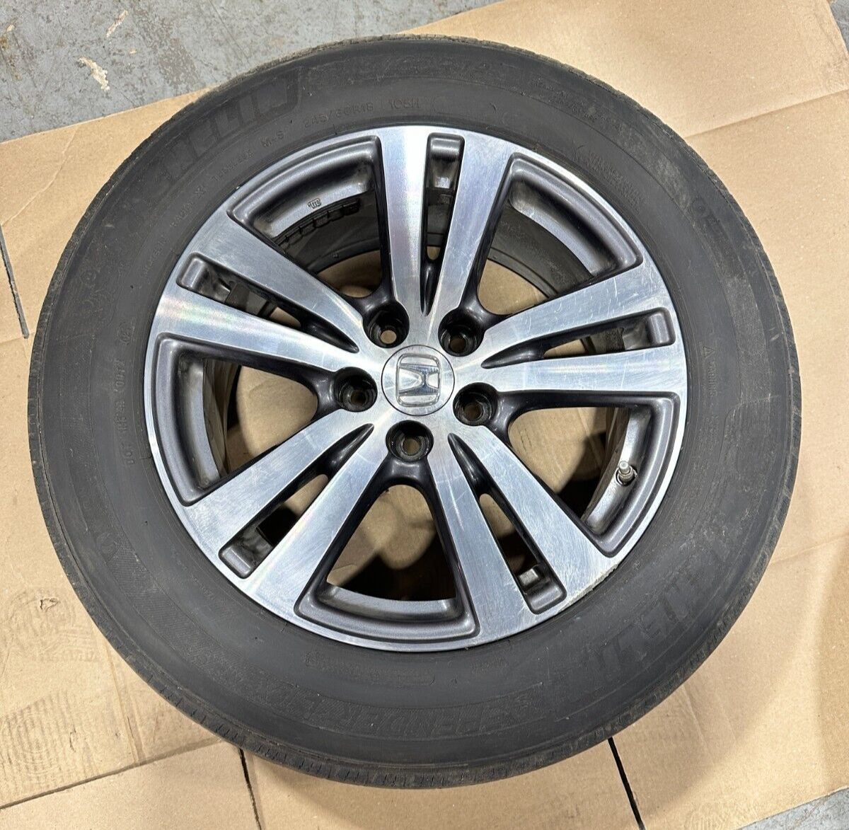 Honda Pilot EX-L 2016-2018 Wheel Alloy Factory Rim 18x8J W/ Tire