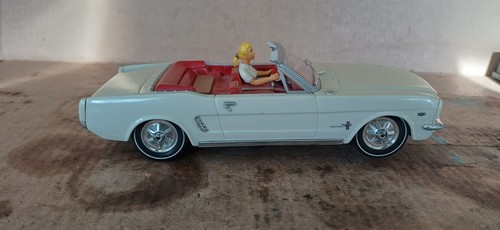 Carrera 25737 Goldfinger Ford Mustang Convertible Funciona Bien Leer Des Envío y devolución gratuitos - Imagen 7 de 12