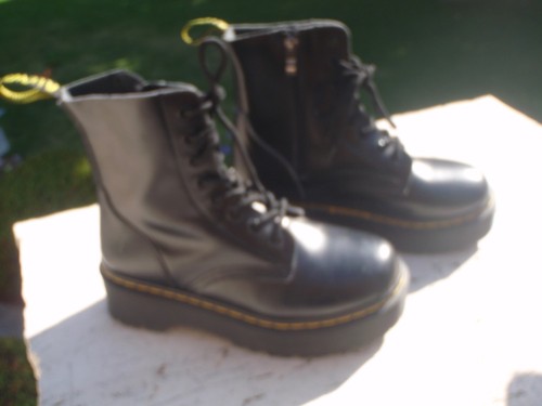 Dr Doc Martens THICK PLATFORM Black Leather Mid ZIP Boot WOMEN 8 UK6 EU 38 8 Eye - Picture 6 of 12