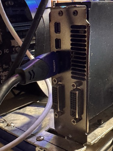 SEE VIDEO DELL ALIENWARE RADEON HD 6950 2GB 2xDVI DP HDMI - Picture 10 of 11