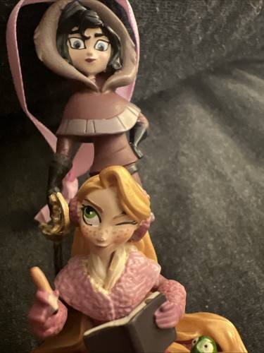 Rapunzel und Cassandra - Disney Skizzenbuch Weihnachtsschmuck - Tangled 2017 - Bild 2 von 5