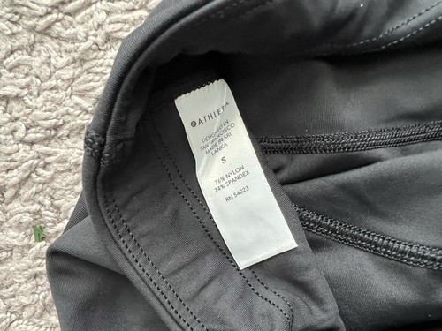 Athleta Ultimate Stash Pocket 7" Short Biker Damengröße Small schwarz - Bild 17 von 17