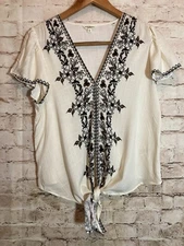 Max Studio Boho Top Womens Medium Ivory & Black Tie Front Peasant Flutter Sleeve