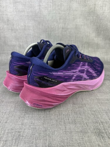 Asics Novablast 3 Damen-Laufschuhe Max Cushion Fitnessstudio UK-Größe 9,5 - Bild 8 von 19