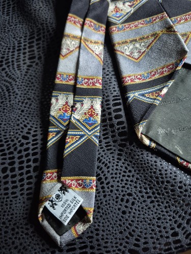 Corbata geométrica multicolor gris para hombre Metropolitan Museum of Art 100 % seda - Imagen 7 de 11