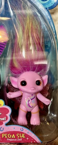The Zelfs Pega Sue Series 1 Pegasus Zelf Toy Figure New In Pack accessories 2013 - Picture 3 of 4