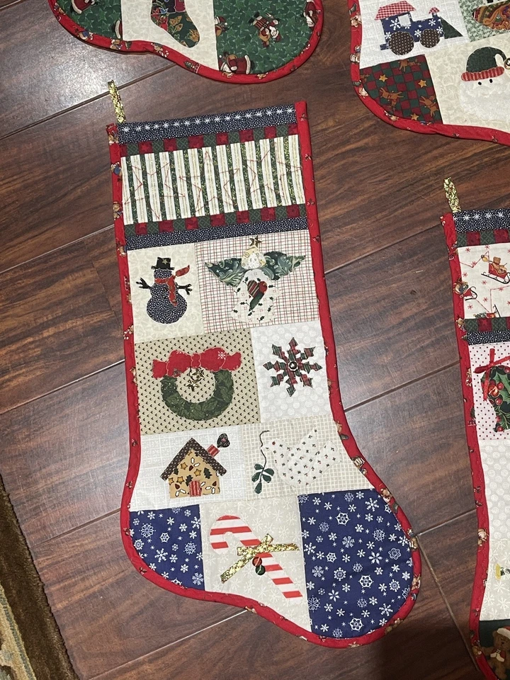 Handmade quilted CHRISTMAS STOCKINGS LOT OF 4 - Изображение 3 из 4