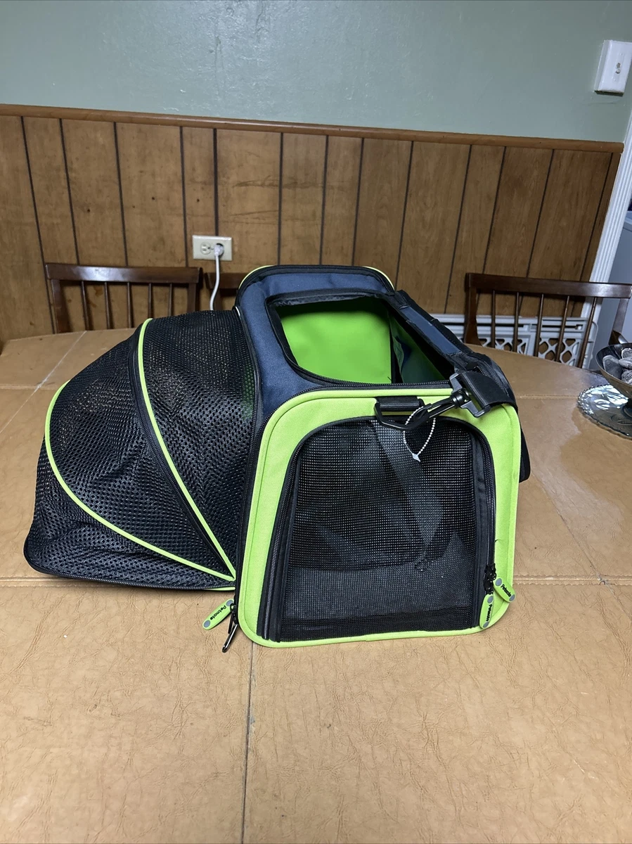 Petmate Soft Sided Kennel Cab Small Pet Carrier Easy Open Doors Expands 18 X11