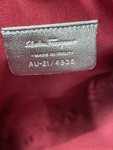 Salvatore Ferragamo Schultertasche 4938 Silber in Top Zustand Gebraucht Japan# - Bild 9 von 11