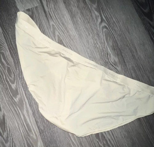 Calvin Klein Ladies Shorty Pants Form To Body Size XXX Large New Tags Nude 3 XL - Picture 11 of 13